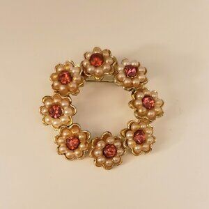 Vintage Pink Floral Pearl Gold Tone Brooch Pin Faux Faceted Stones Circle Flower